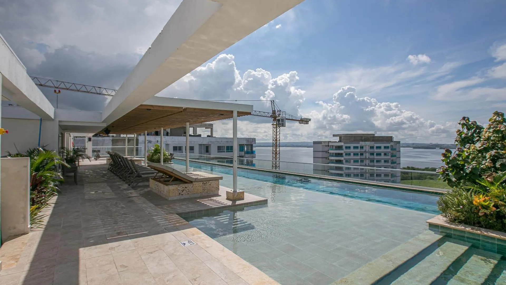 Apartment With A Nice Ocean View And Airport Cartagena