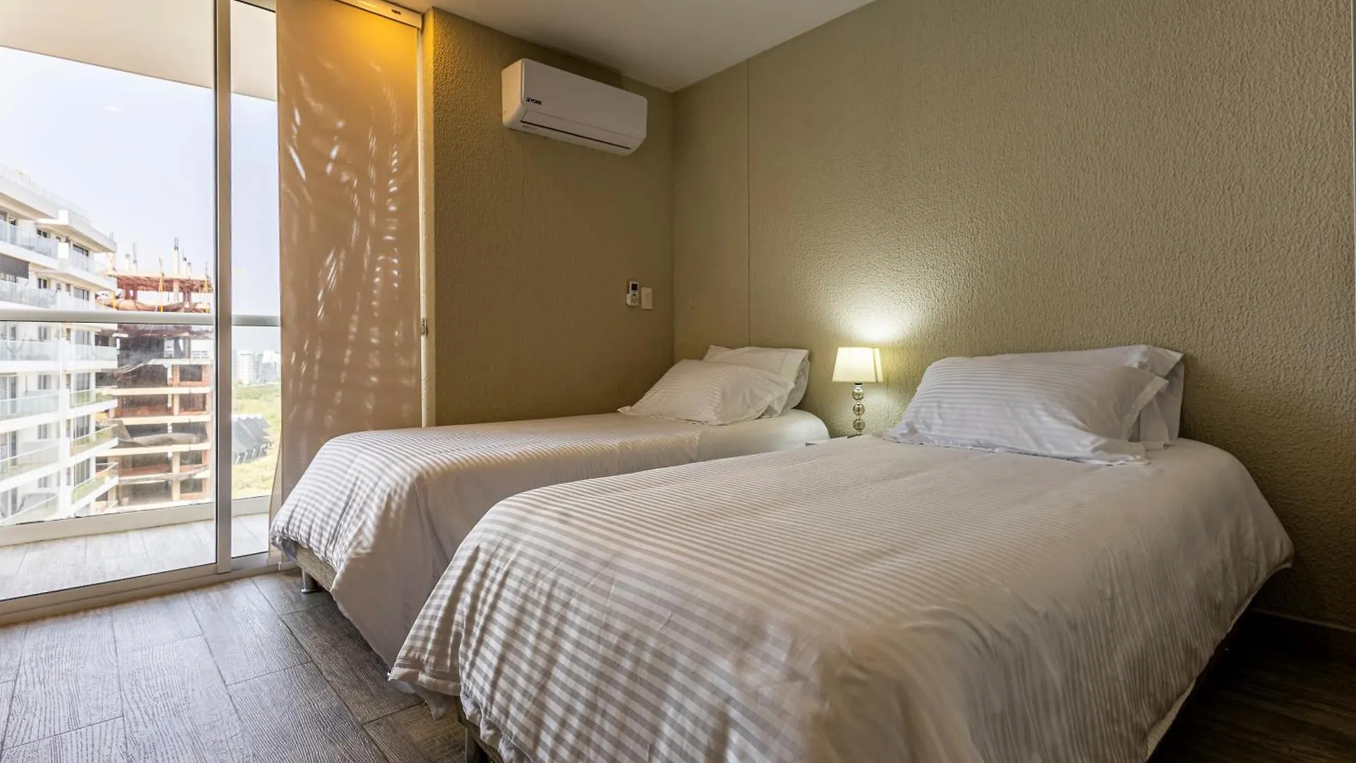 Apartment With A Nice Ocean View And Airport Cartagena